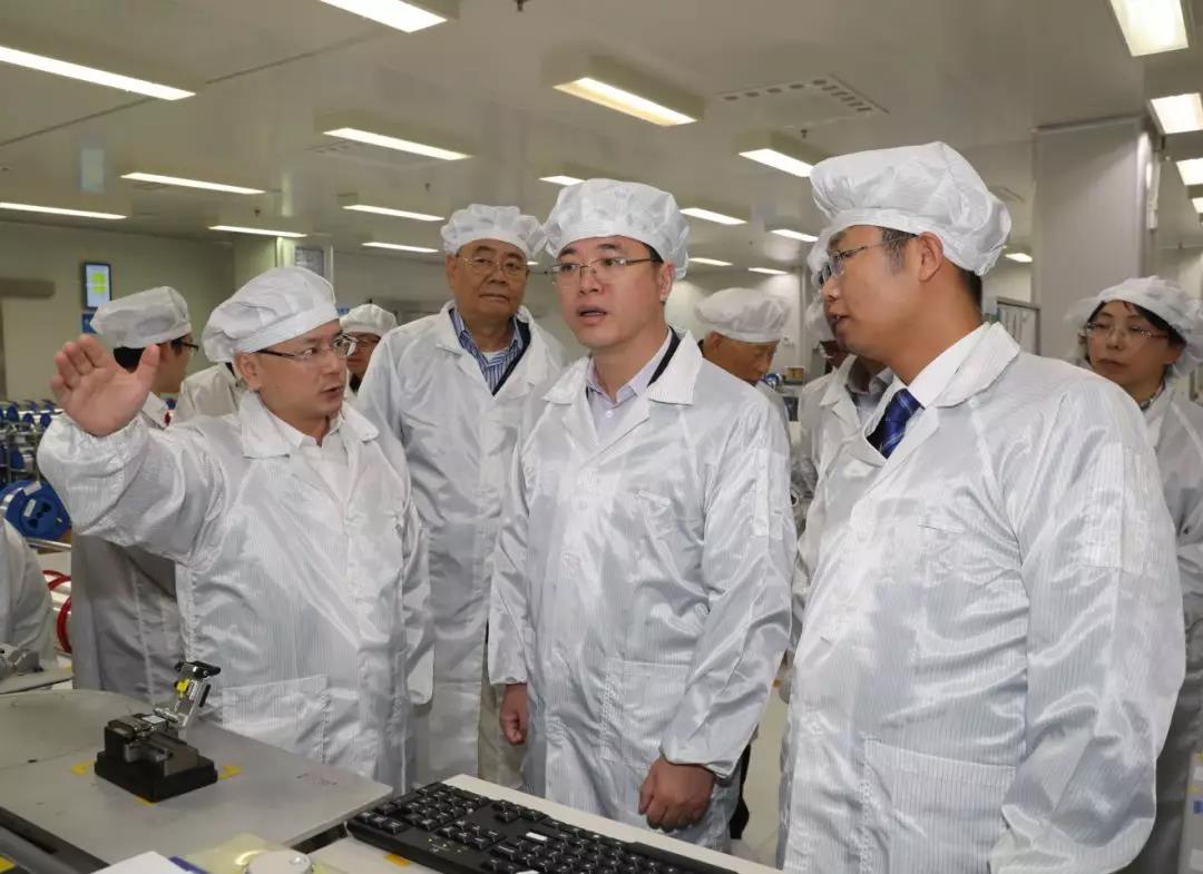 強強聯合，共筑未來 亨通與東南大學攜手成立光/量子通信與傳感技術聯合研究中心